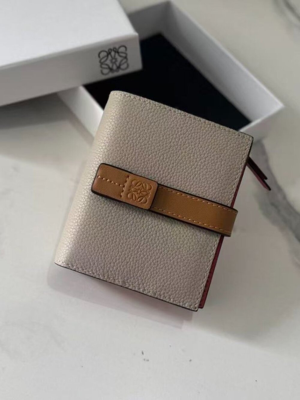 Authentic LOEWE Two-Tone Small Wallet Tan Anagram Tab Zipper Coin Purse
